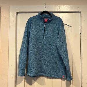 Coleman half zip fuzzy soft mens pullover sweater, excellent used condition.